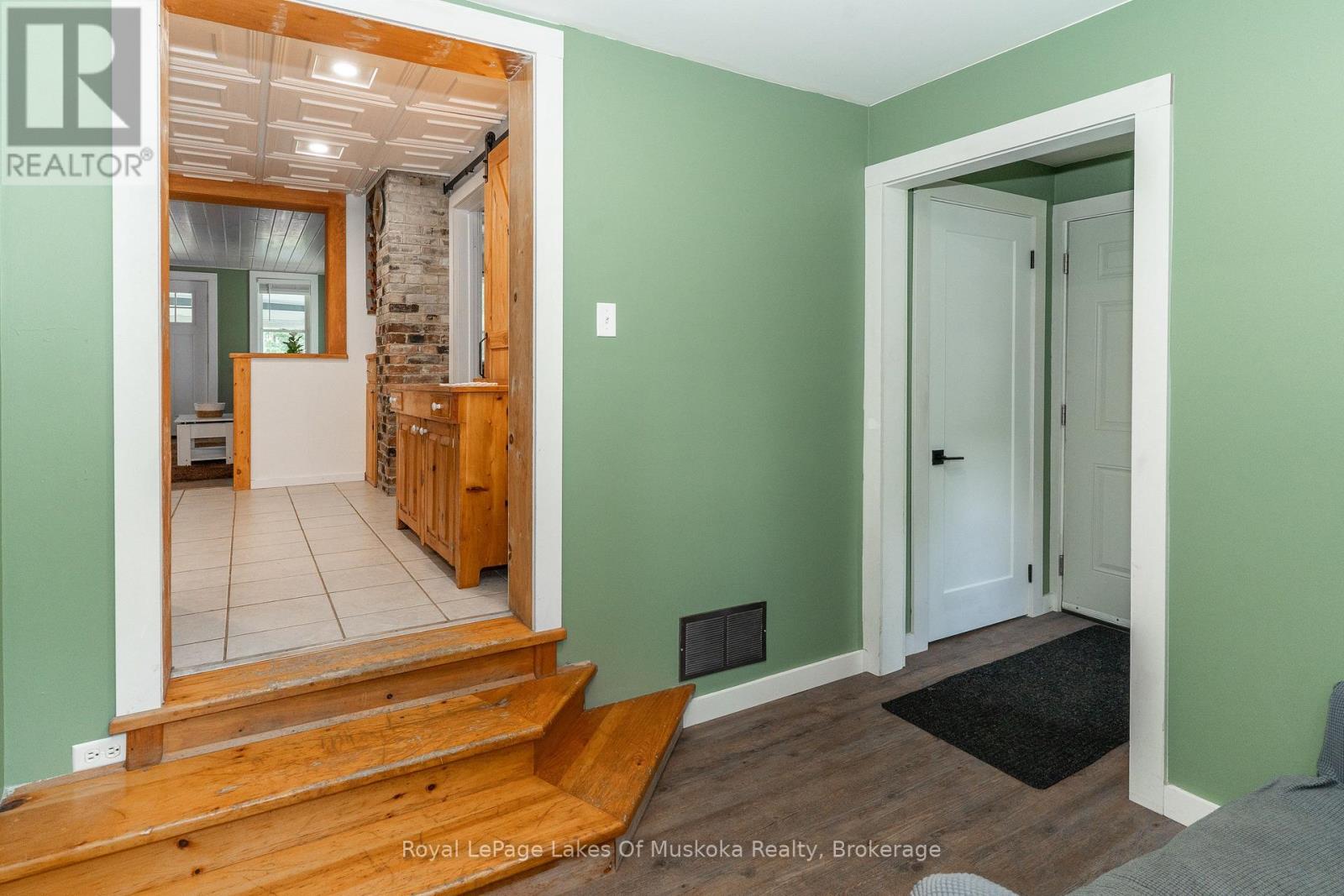 570 PINEDALE ROAD - Image 37