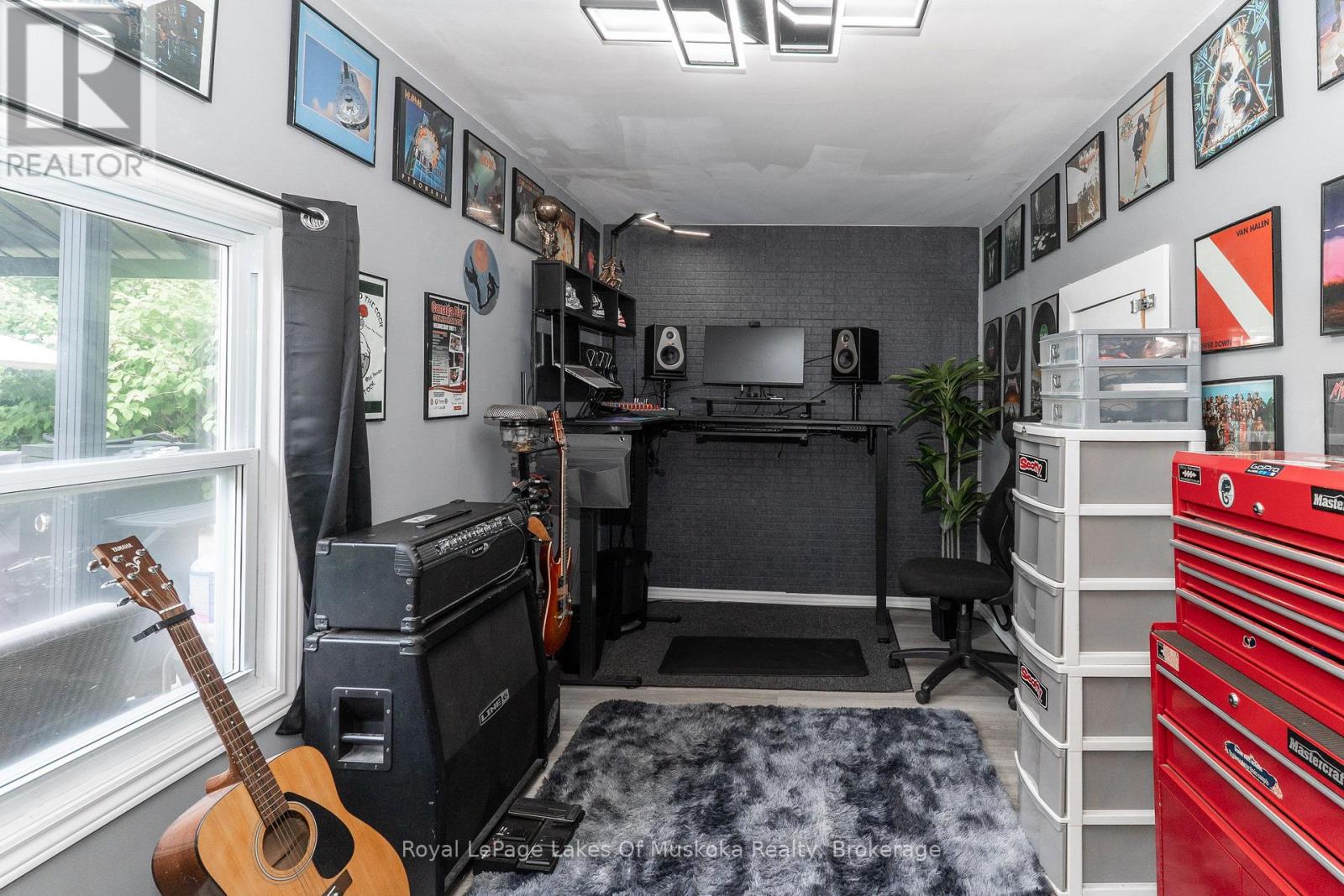 570 PINEDALE ROAD - Image 38