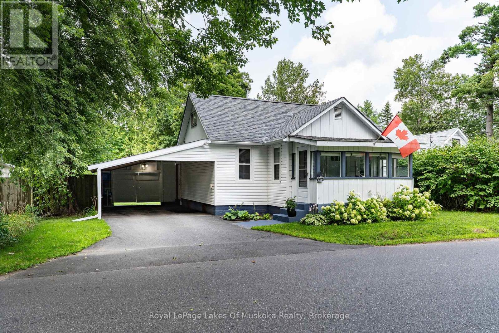 570 PINEDALE ROAD - 4
