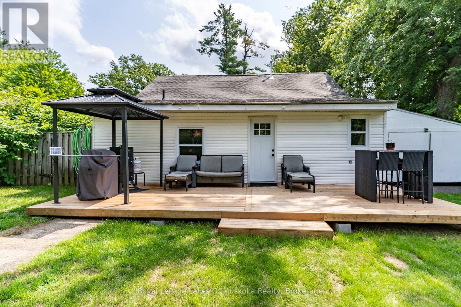 570 PINEDALE ROAD - Image 5