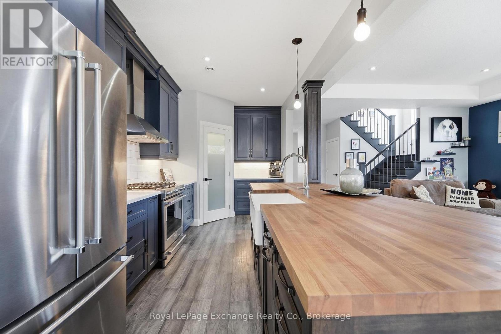 593 MORRISON CRESCENT - 13
