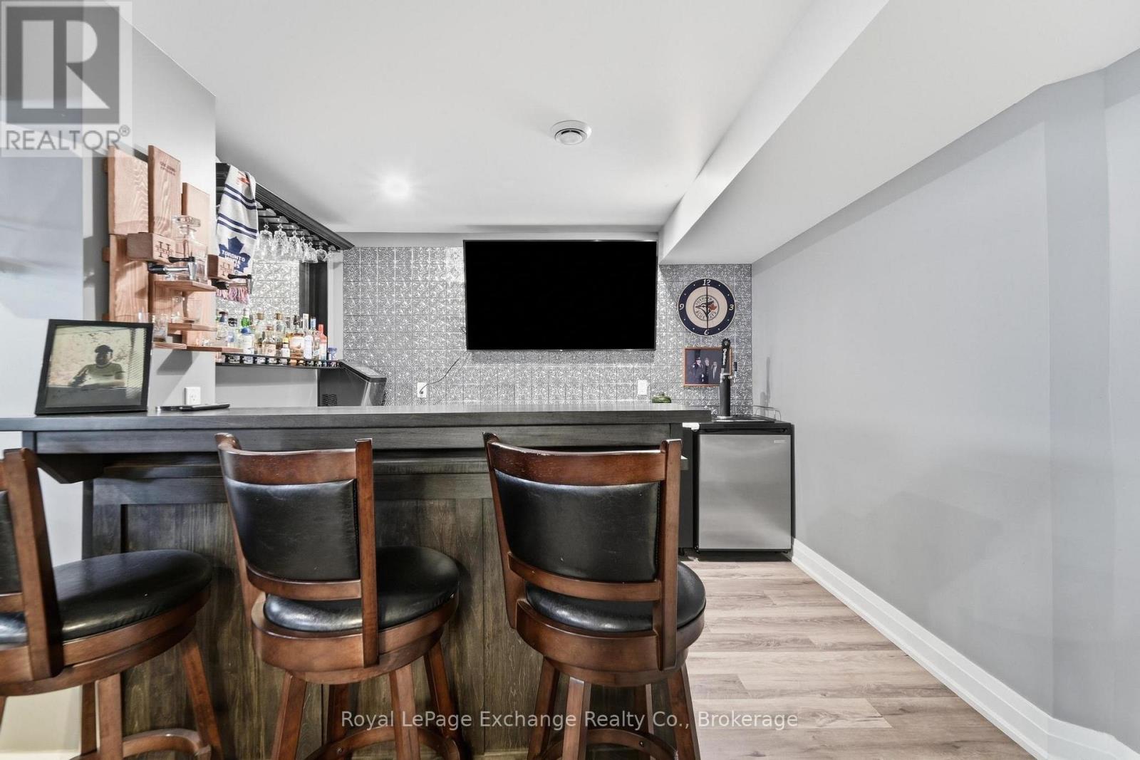 593 MORRISON CRESCENT - 30