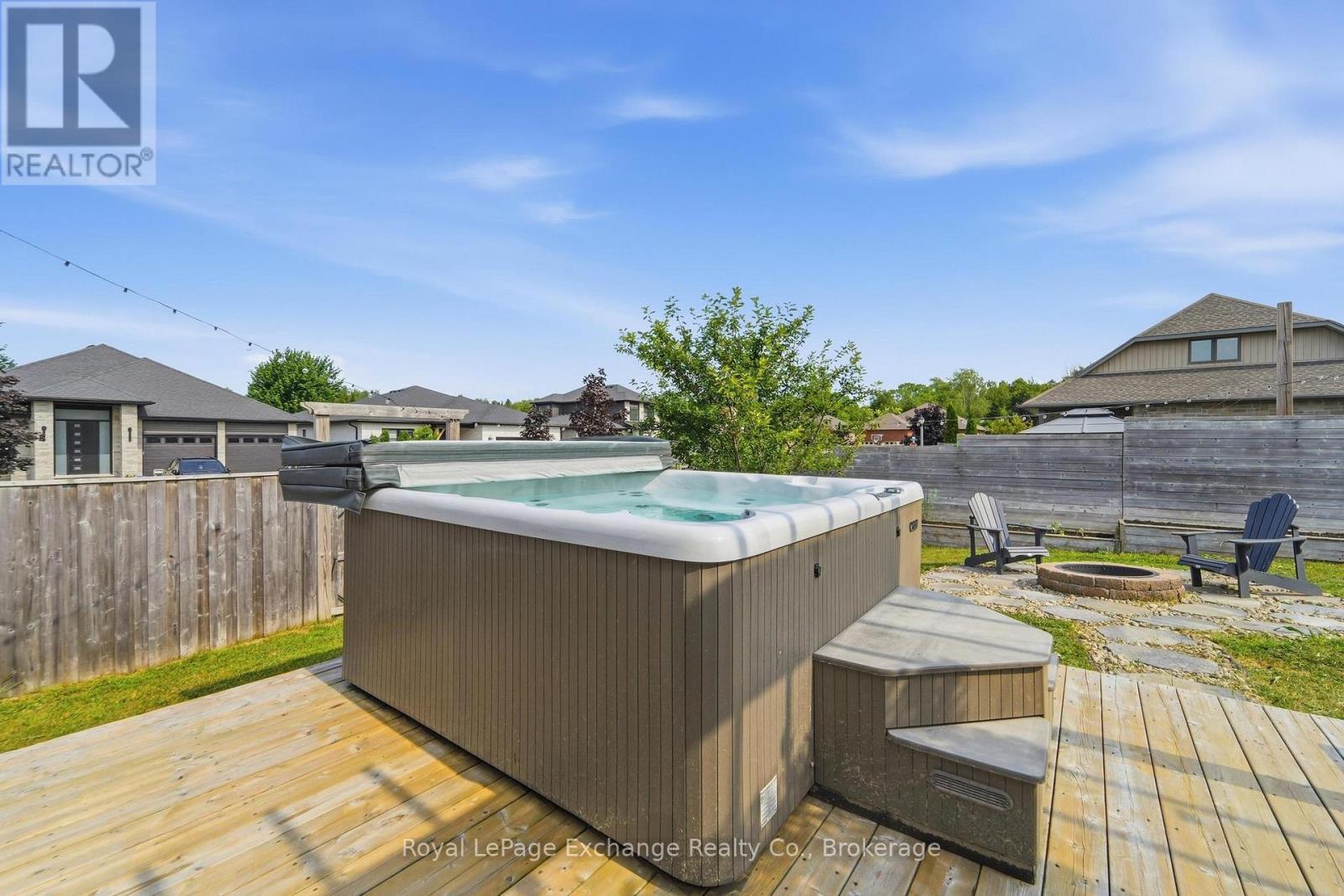 593 MORRISON CRESCENT - 39