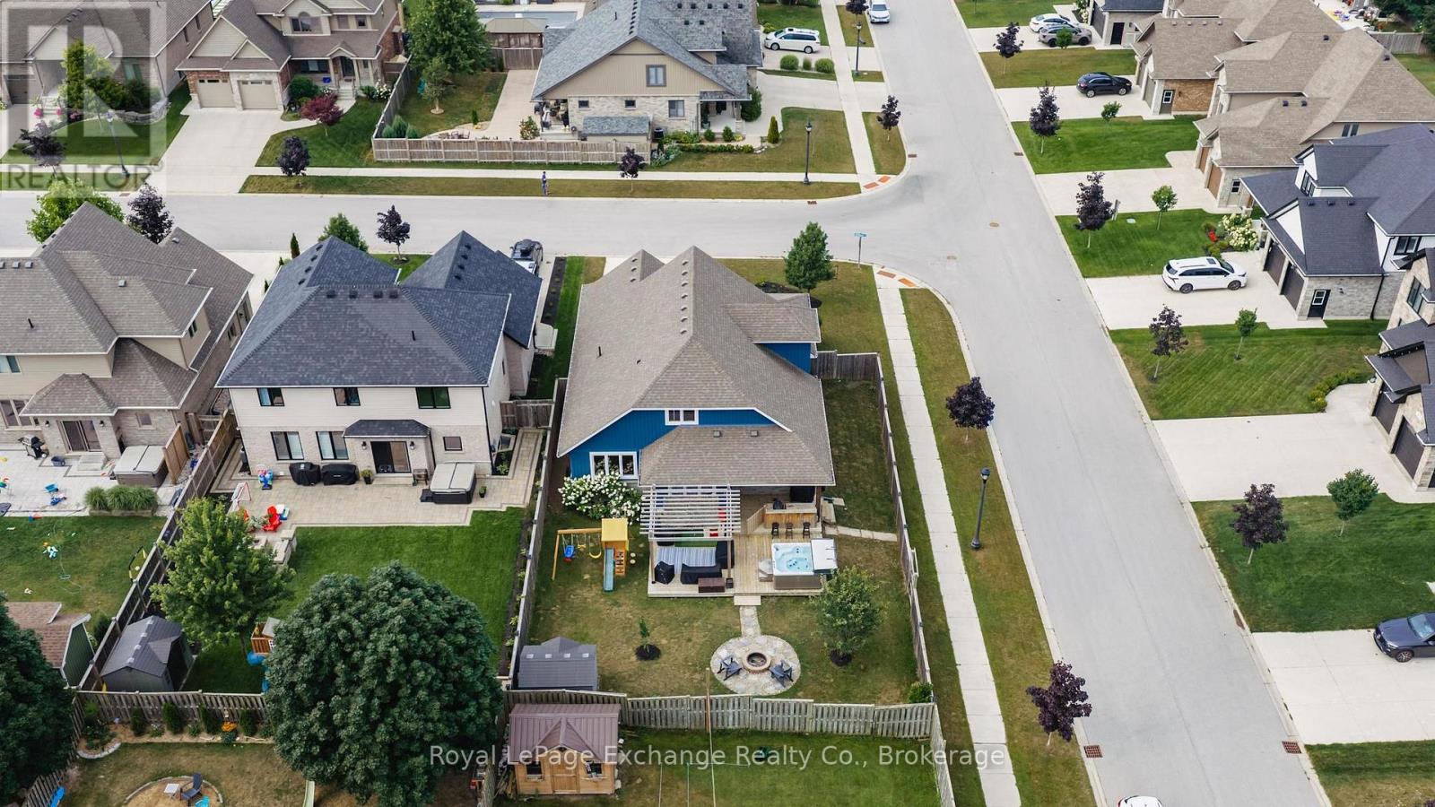 593 MORRISON CRESCENT - 4
