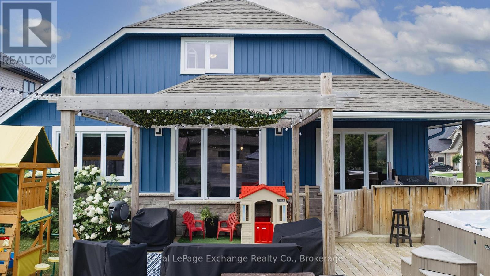 593 MORRISON CRESCENT - 42