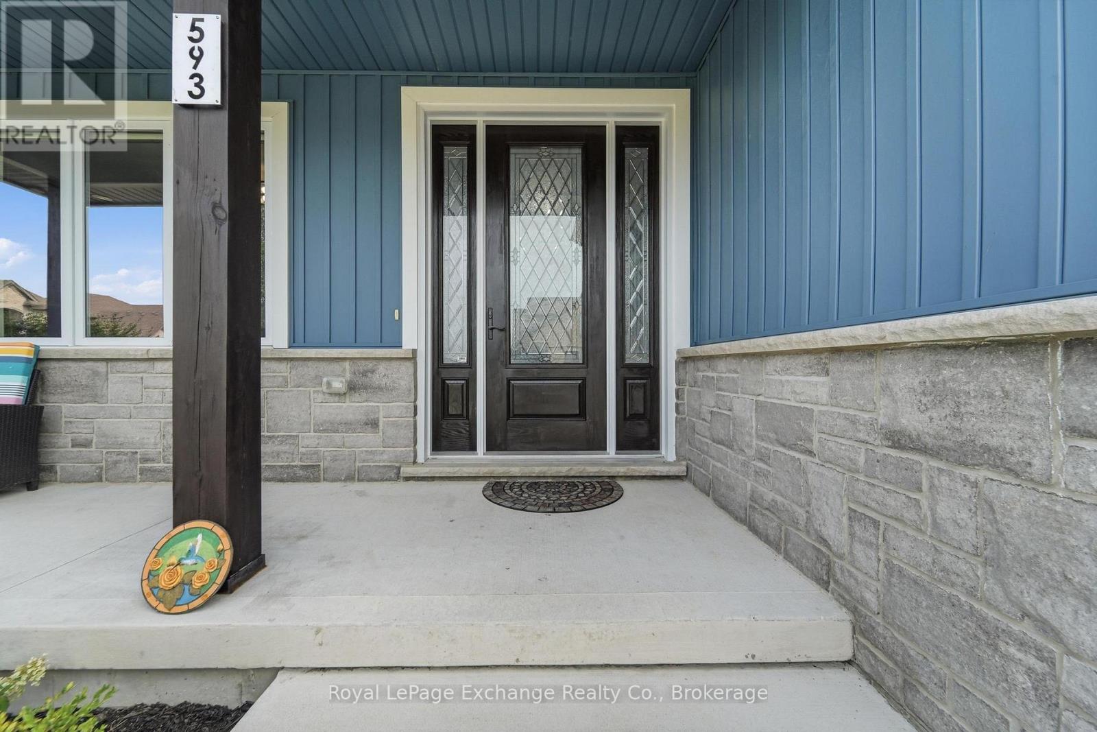 593 MORRISON CRESCENT - 5