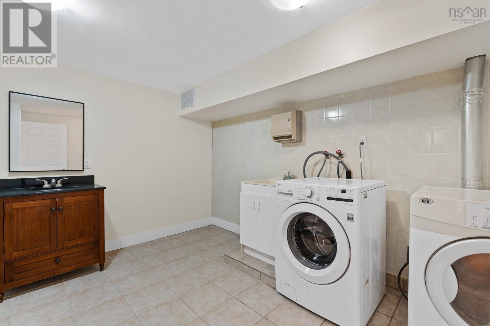 Property 33 of 49 of 44 Lahey Drive