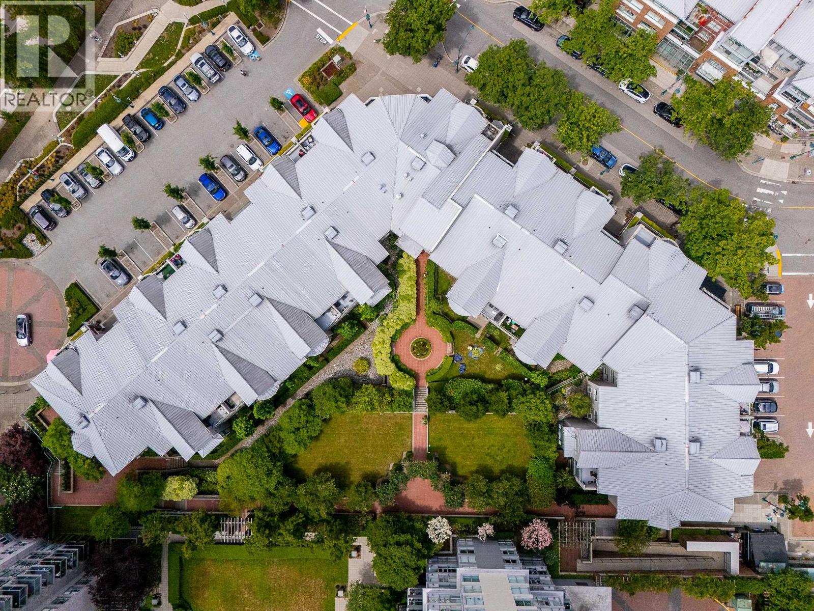 304 220 NEWPORT DRIVE, Port Moody