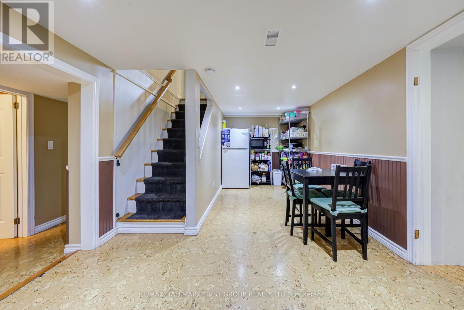180 SHERWOOD AVENUE - 17