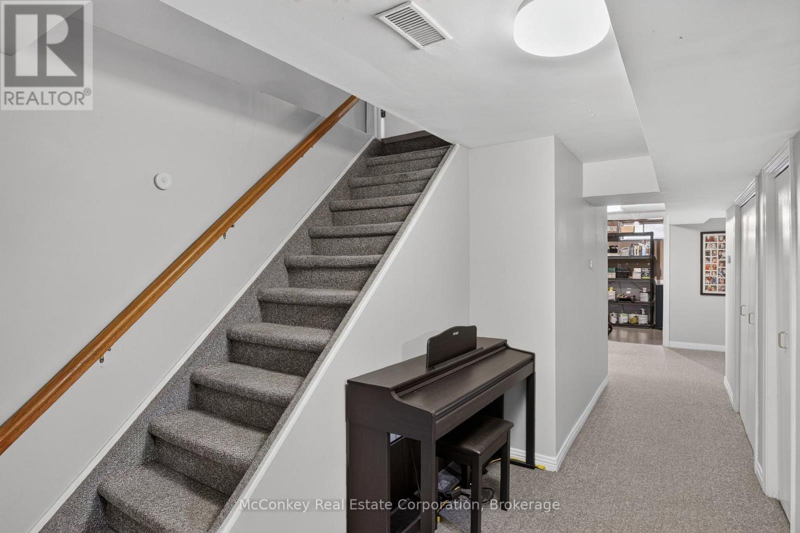 1817 PARKWOOD CIRCLE - 28