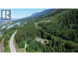 5055 95 Highway, Castledale, BC V0A1J0 Photo 36
