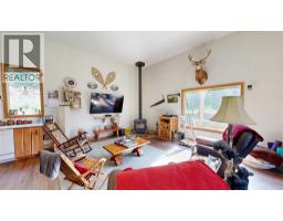 Primary Bedroom - 5055 95 Highway, Castledale, BC V0A1J0 Photo 6