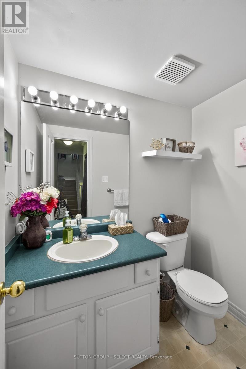 #21 410 AMBLESIDE DRIVE - Image 10