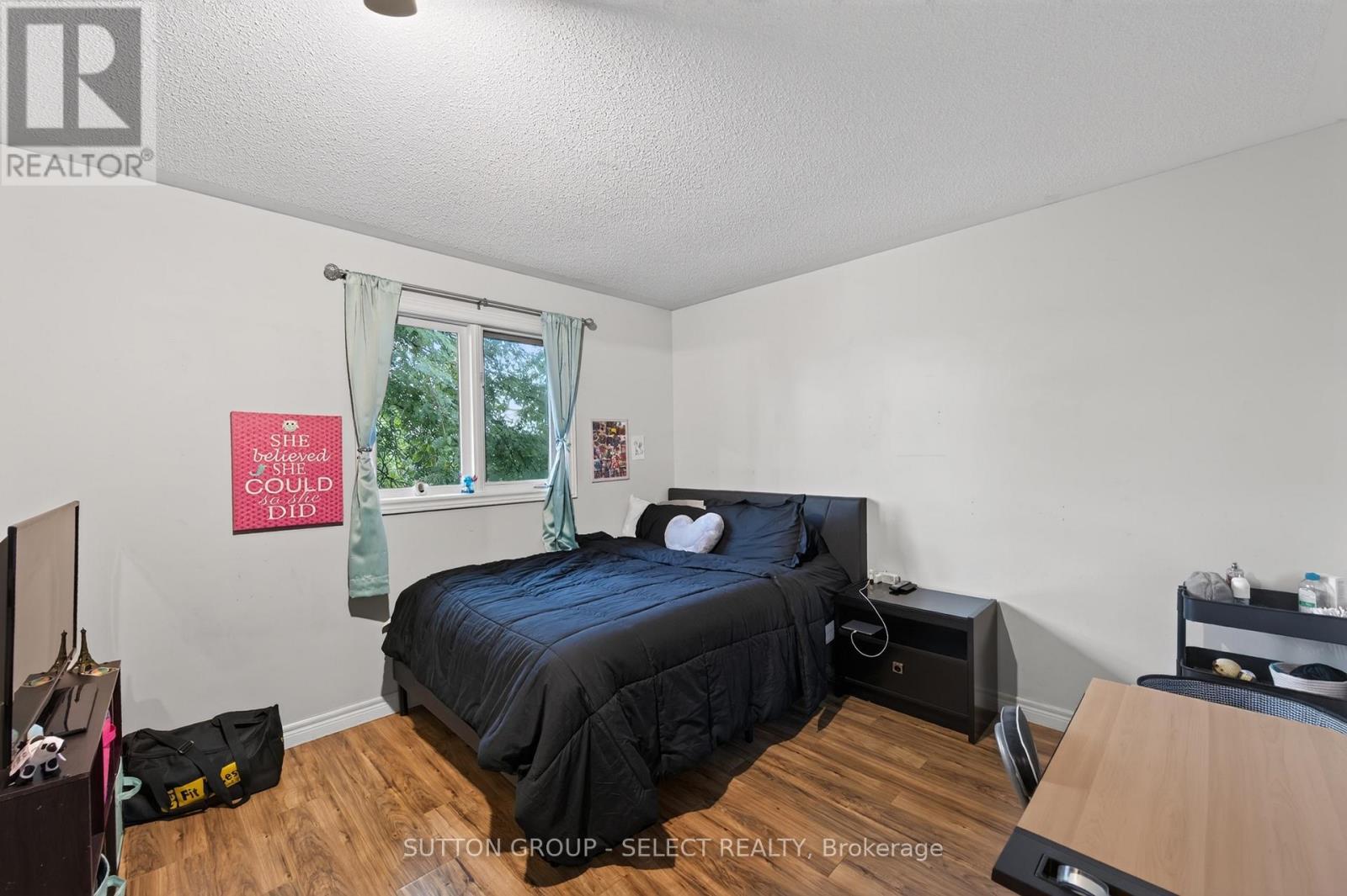 #21 410 AMBLESIDE DRIVE - Image 13