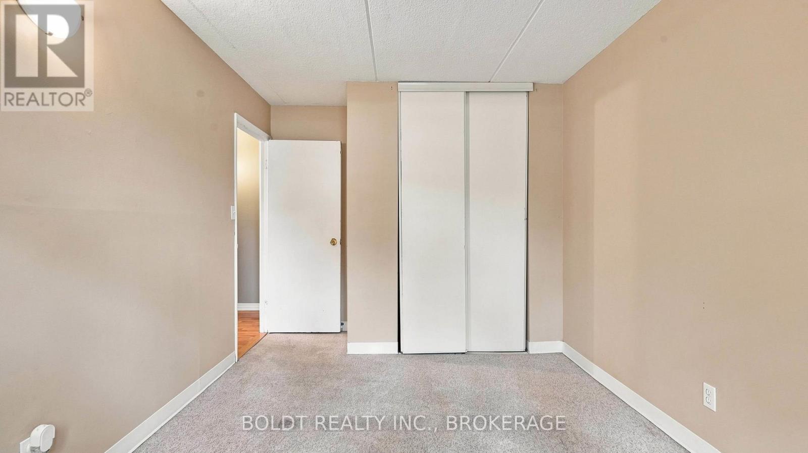 #110 6 WESTLAKE LANE - Image 25