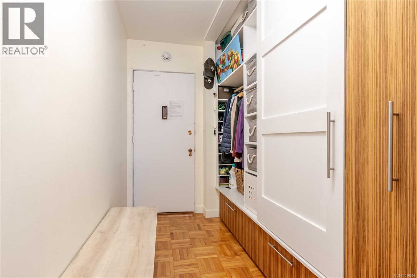 #101 250 Douglas St - Image 13
