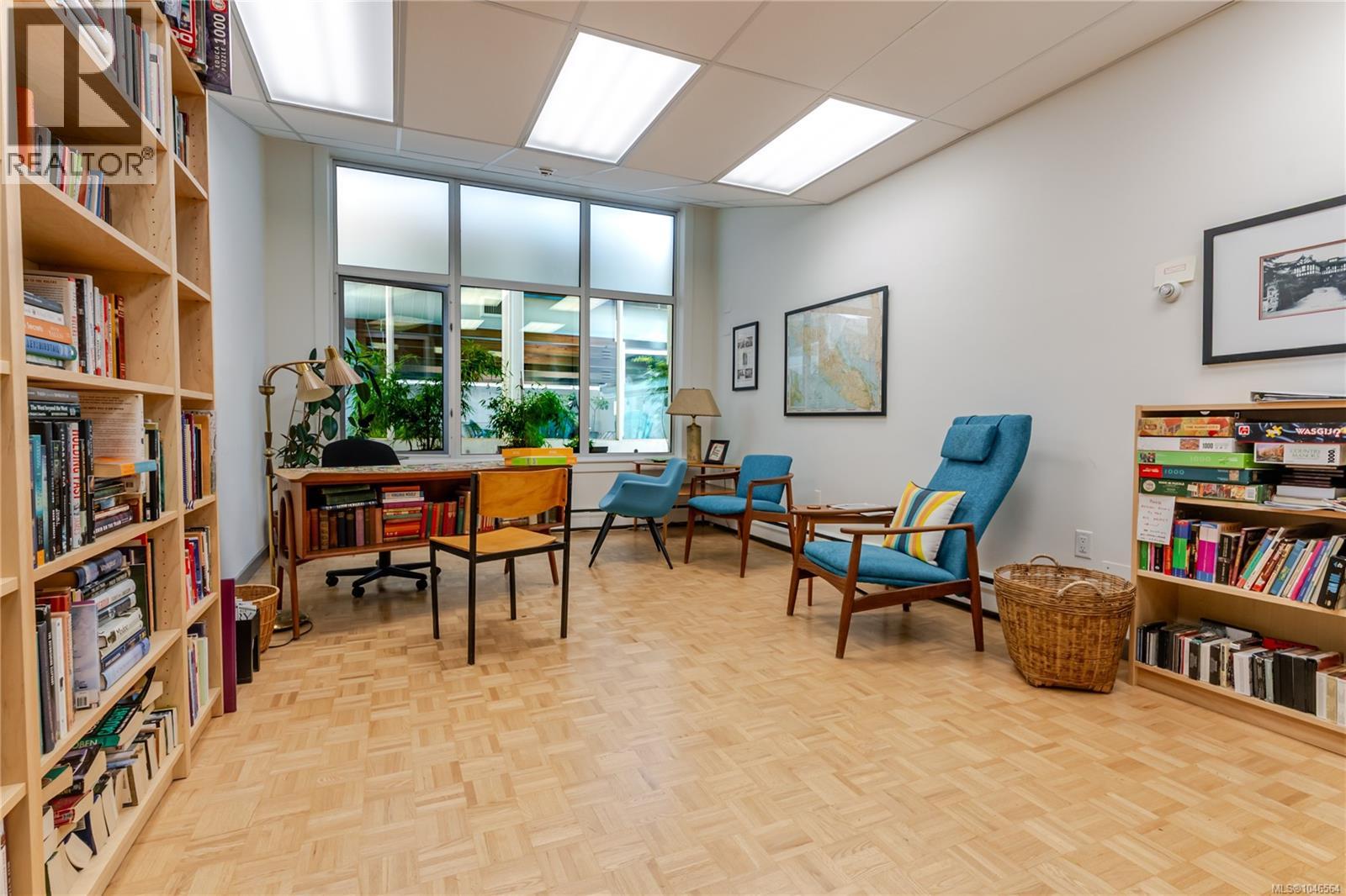 #101 250 Douglas St - Image 29