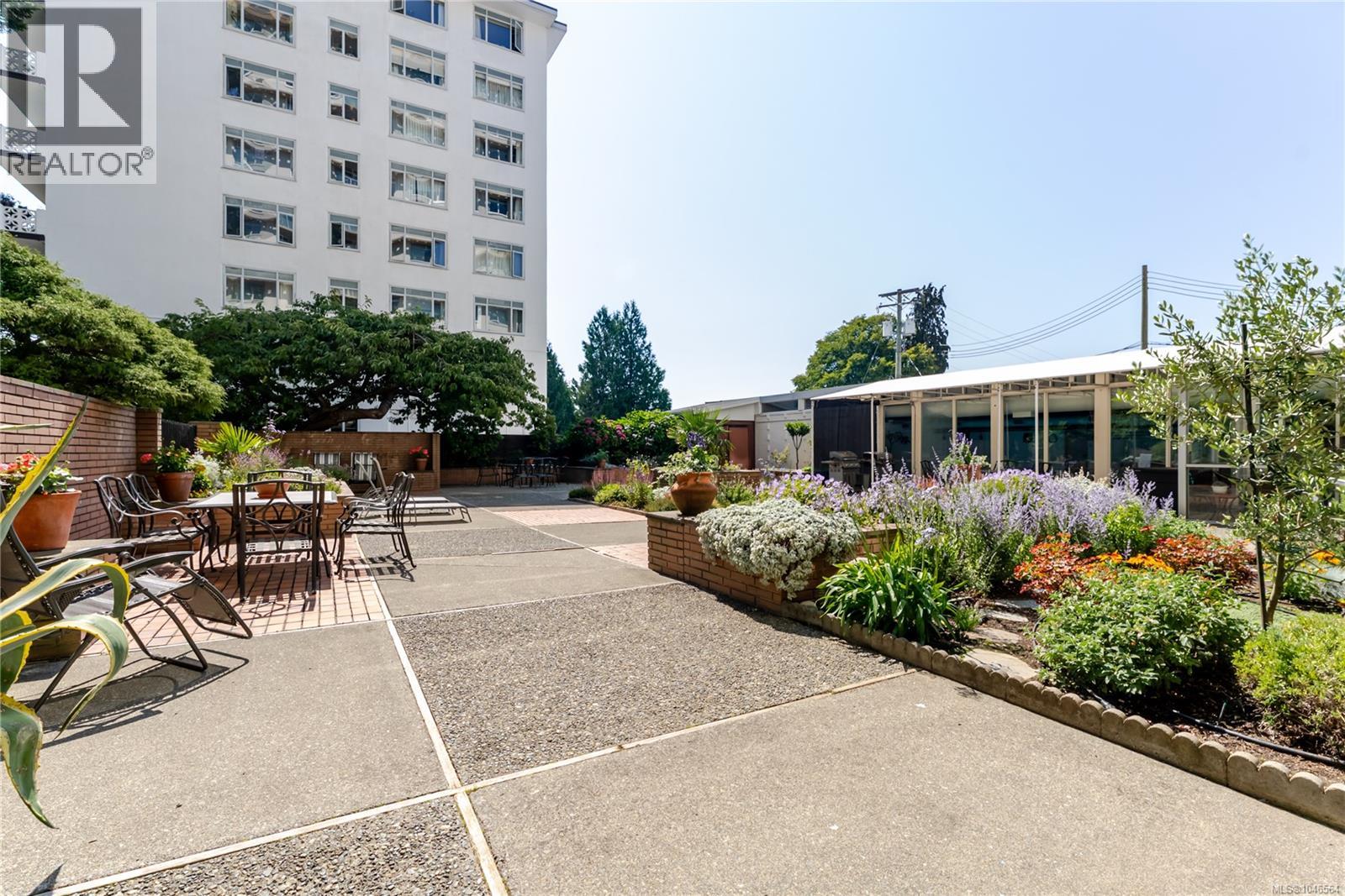 #101 250 Douglas St - Image 36