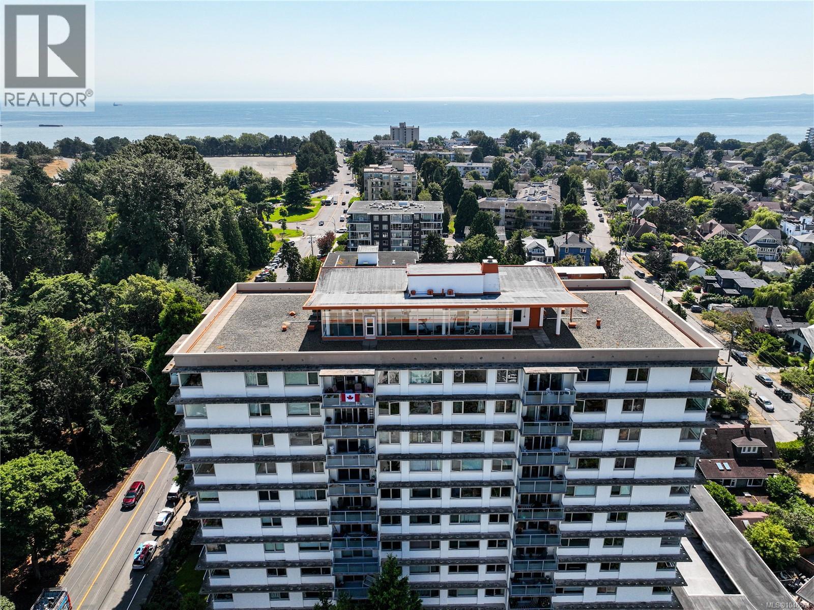 #101 250 Douglas St - 46