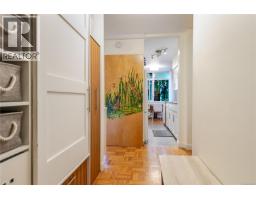 101 250 Douglas St, Victoria, BC V8V2P4 Photo 12