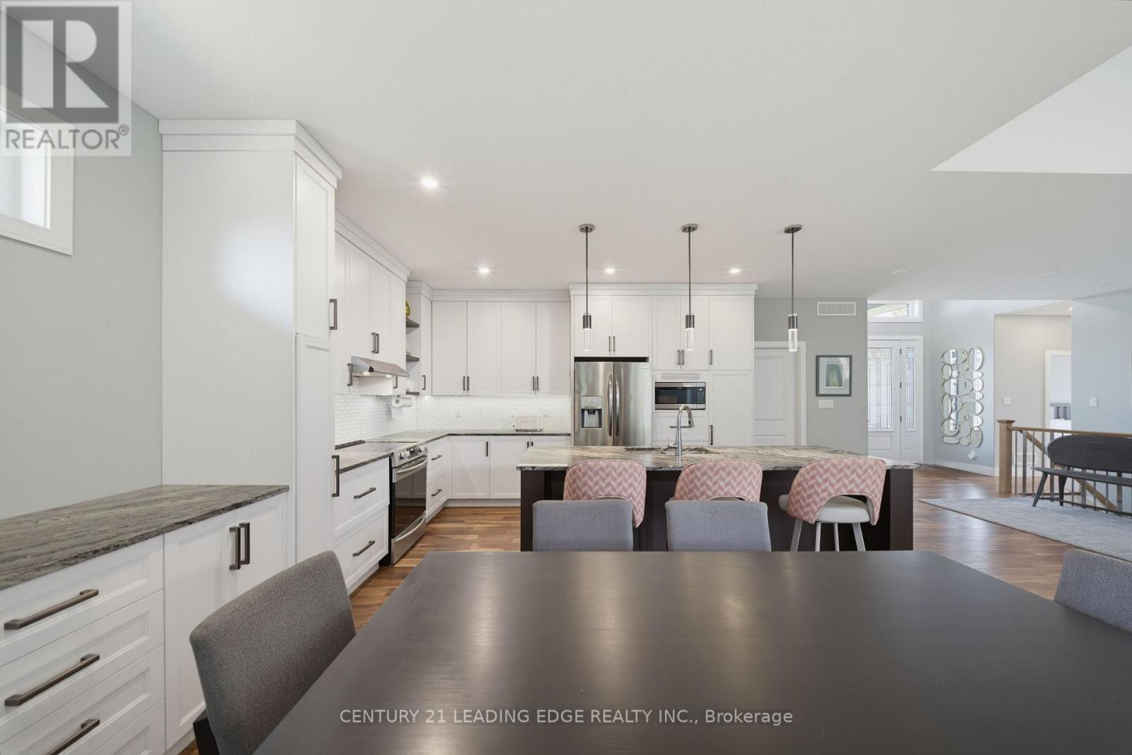 9 LEASIDE STREET - Image 21