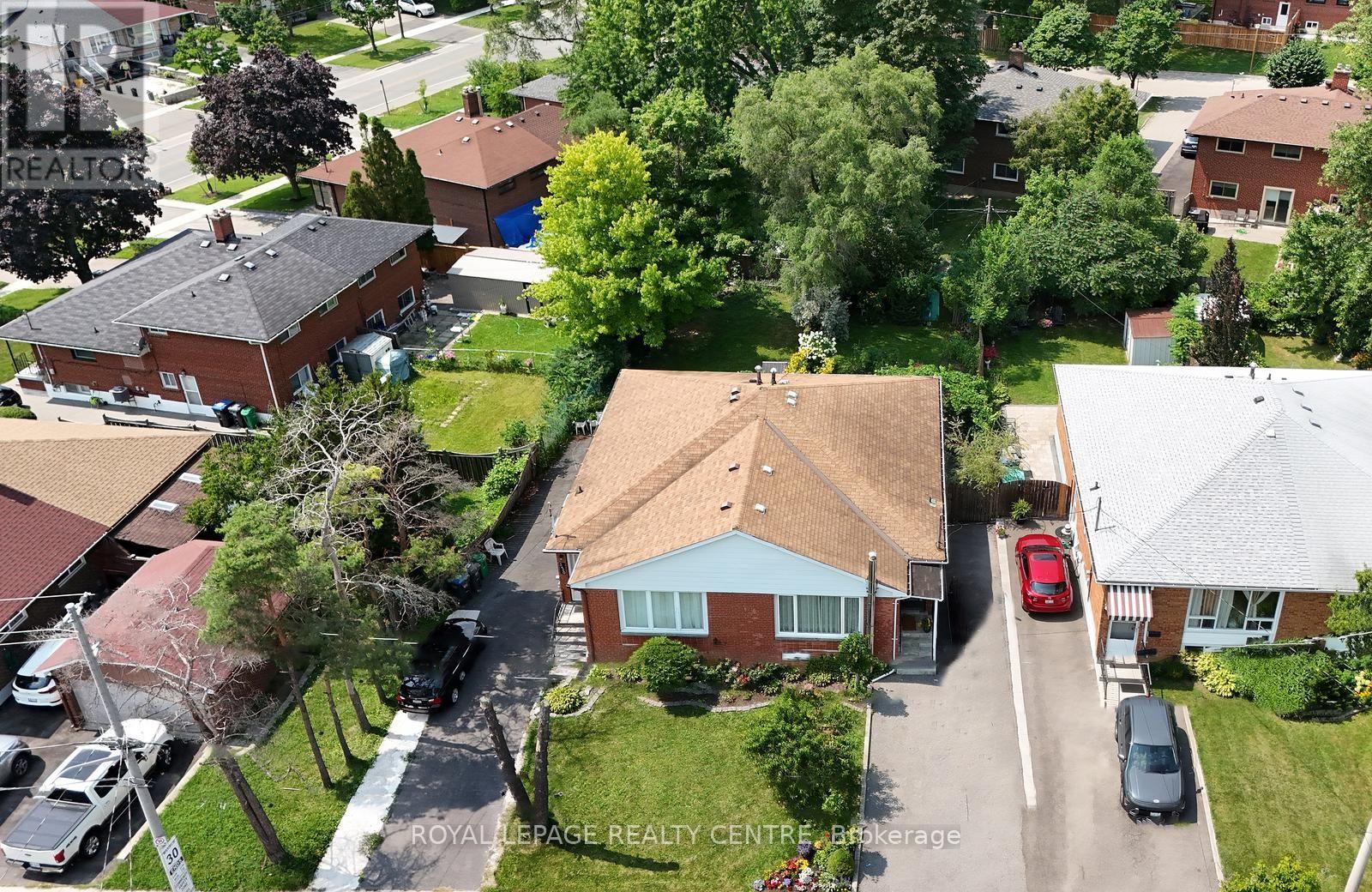 3422 QUEENSTON DRIVE - 4