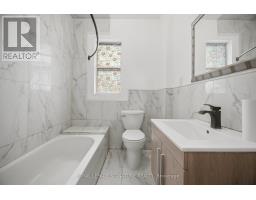 3331 Dundas Street W, Toronto, ON M6P2A6 Photo 12