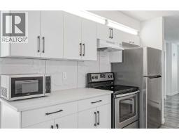 Bedroom - 113, 6919 Elbow Drive Sw, Calgary, AB T2V0E6 Photo 7