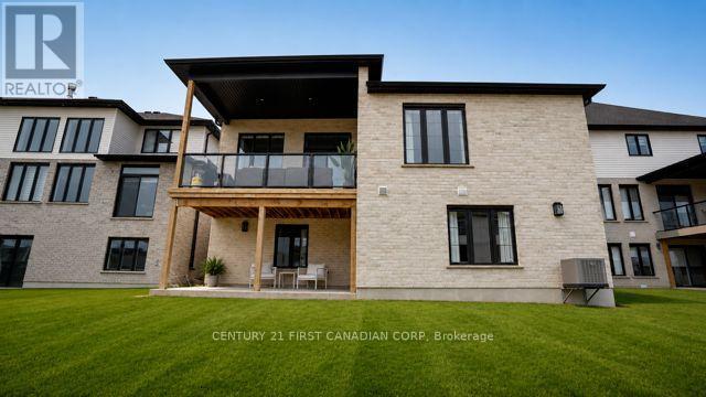 956 TRAILSWAY AVENUE - 37