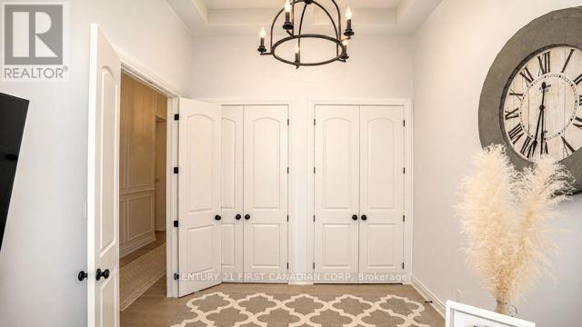 956 TRAILSWAY AVENUE - Image 5