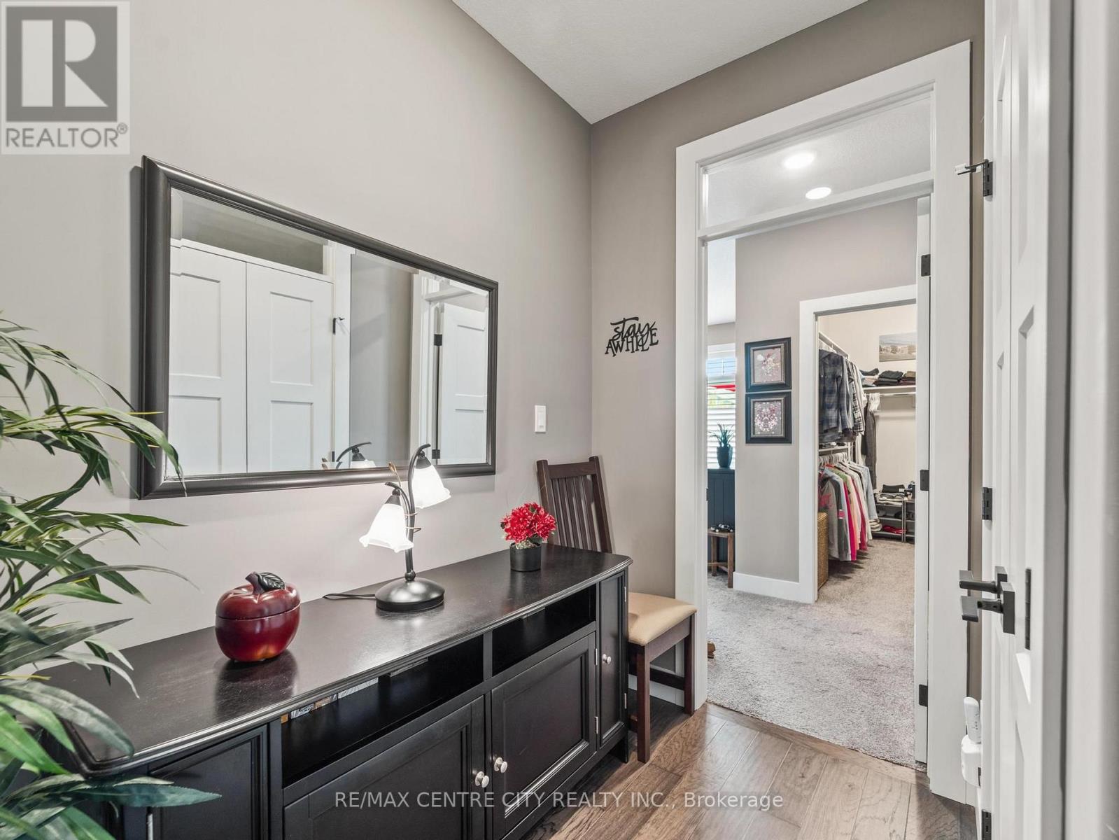 38 ERIN PLACE - Image 24