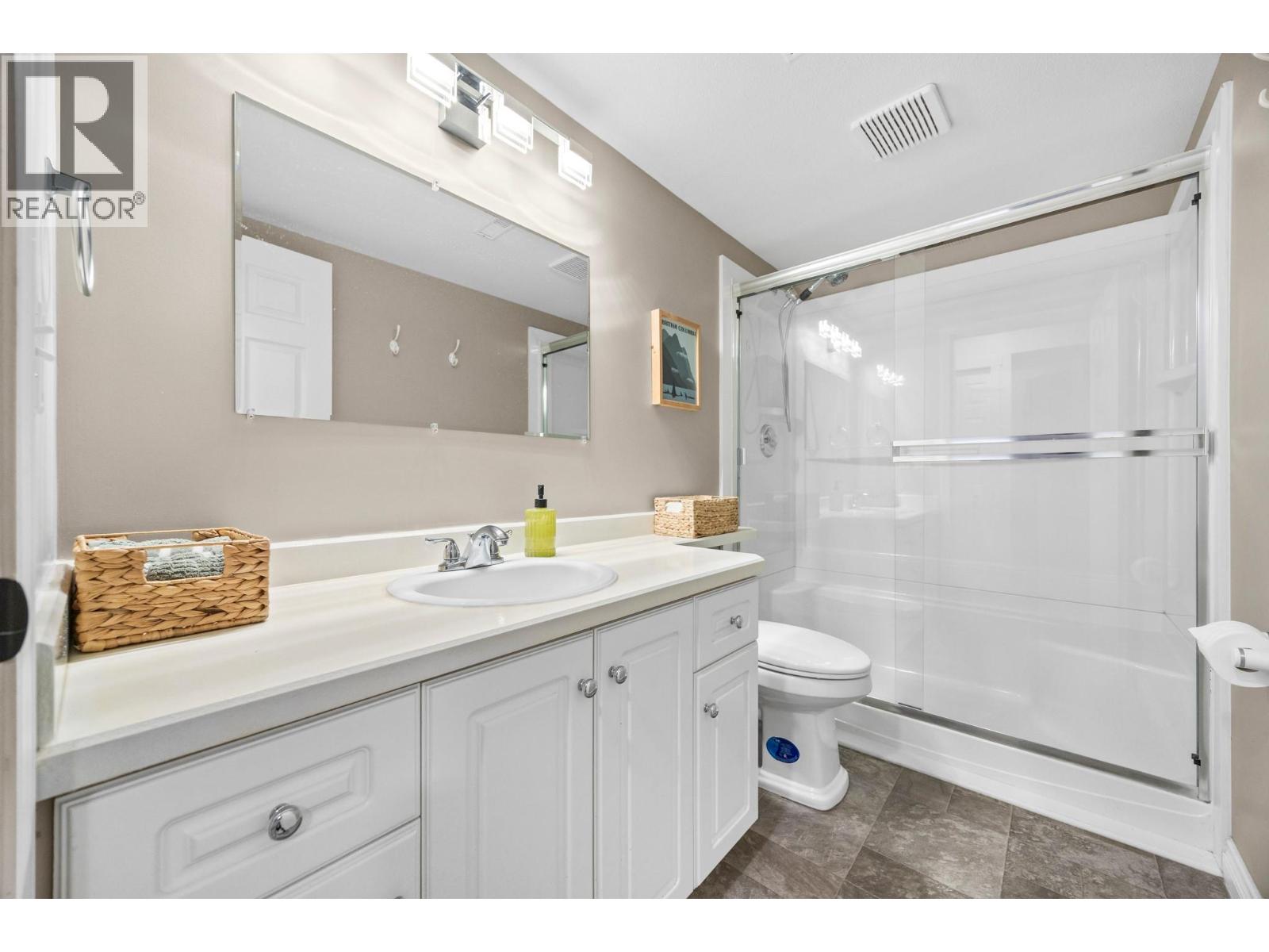 1690 16 Avenue SE - 41