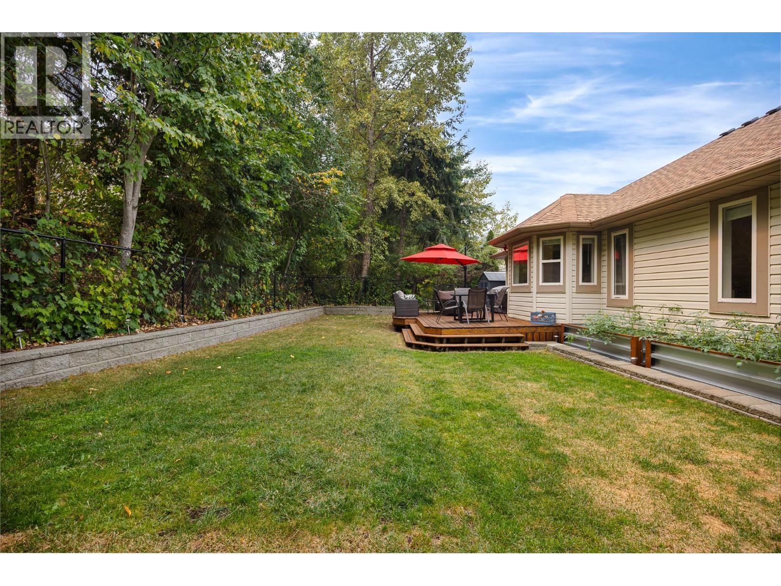 1690 16 Avenue SE - 52