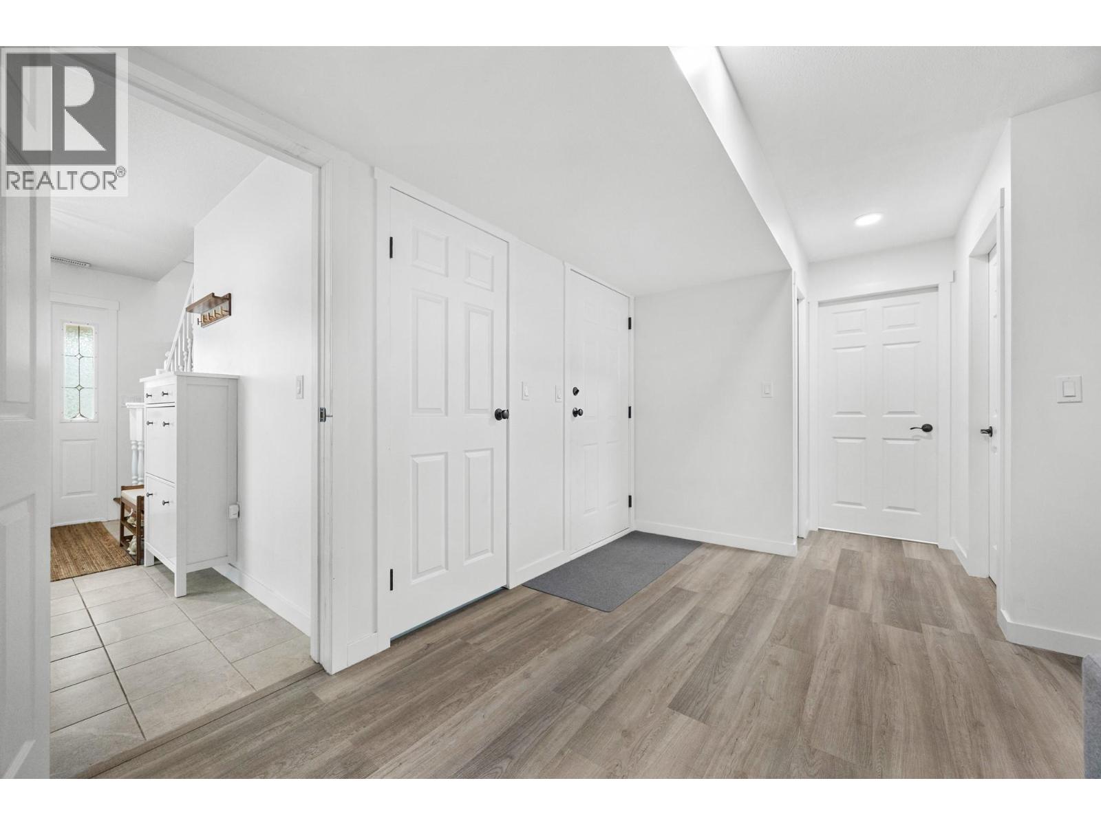 1690 16 Avenue SE - Image 40