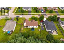 12 Bedard Boulevard, Petawawa, ON K8H0B7 Photo 40