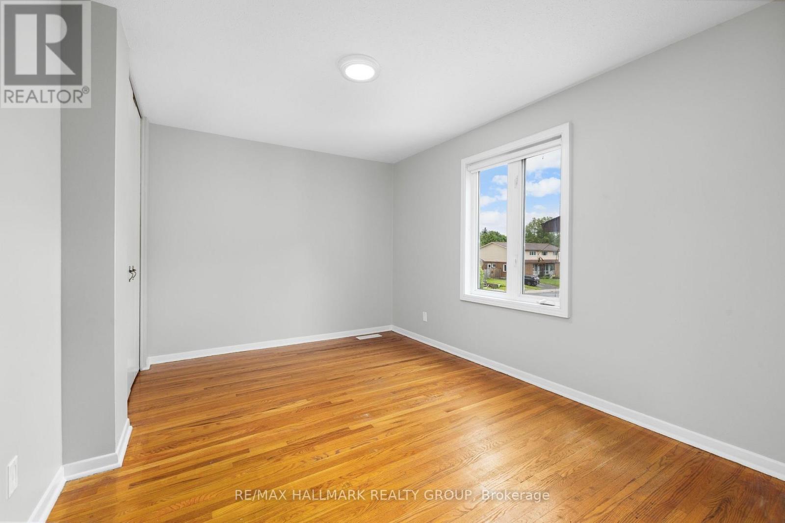 84 CHESTERTON DRIVE - 22