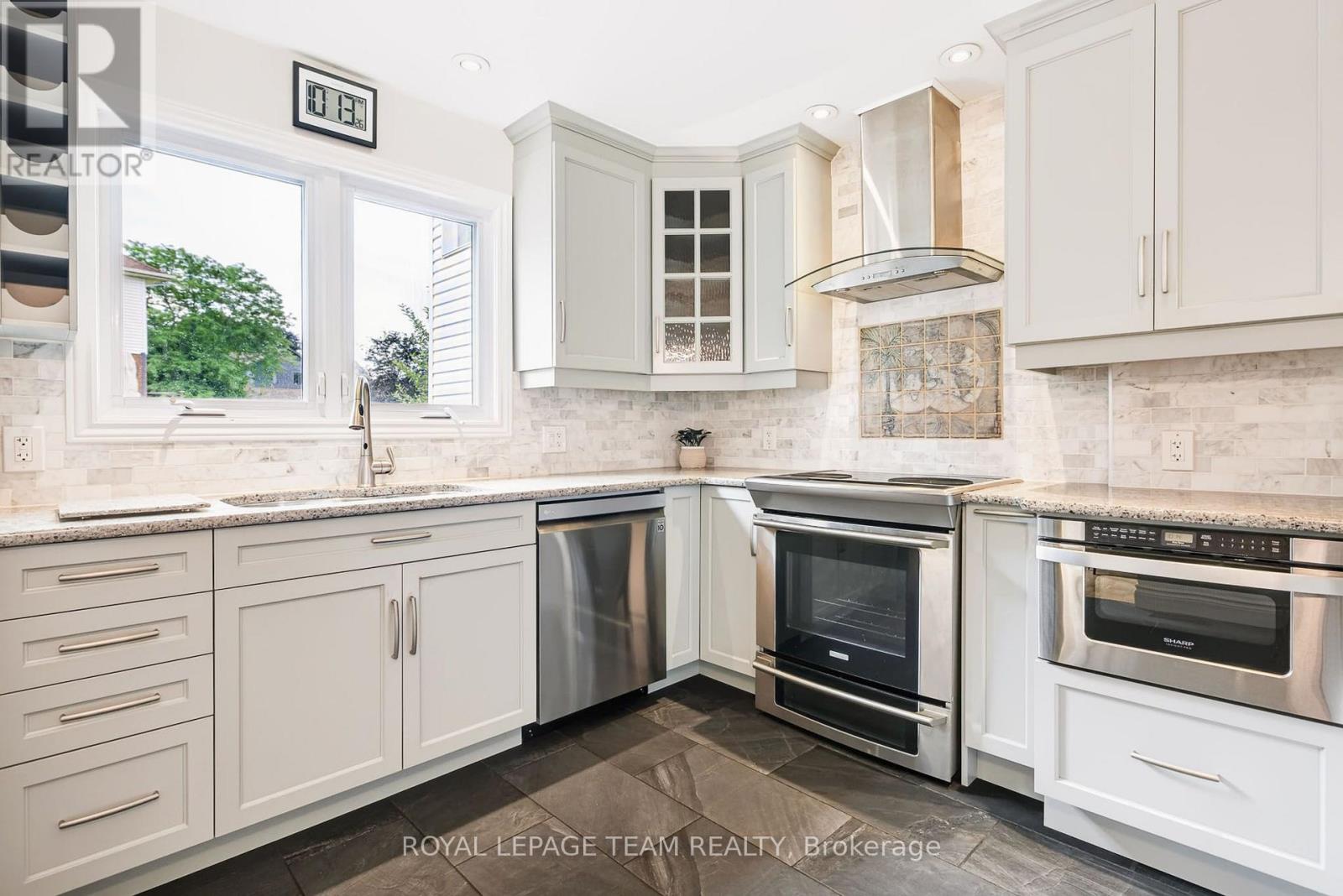 230 LINCOLN HEIGHTS ROAD - 23