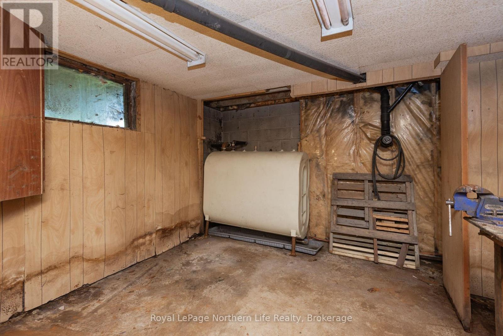 273 DERLAND ROAD - Image 33