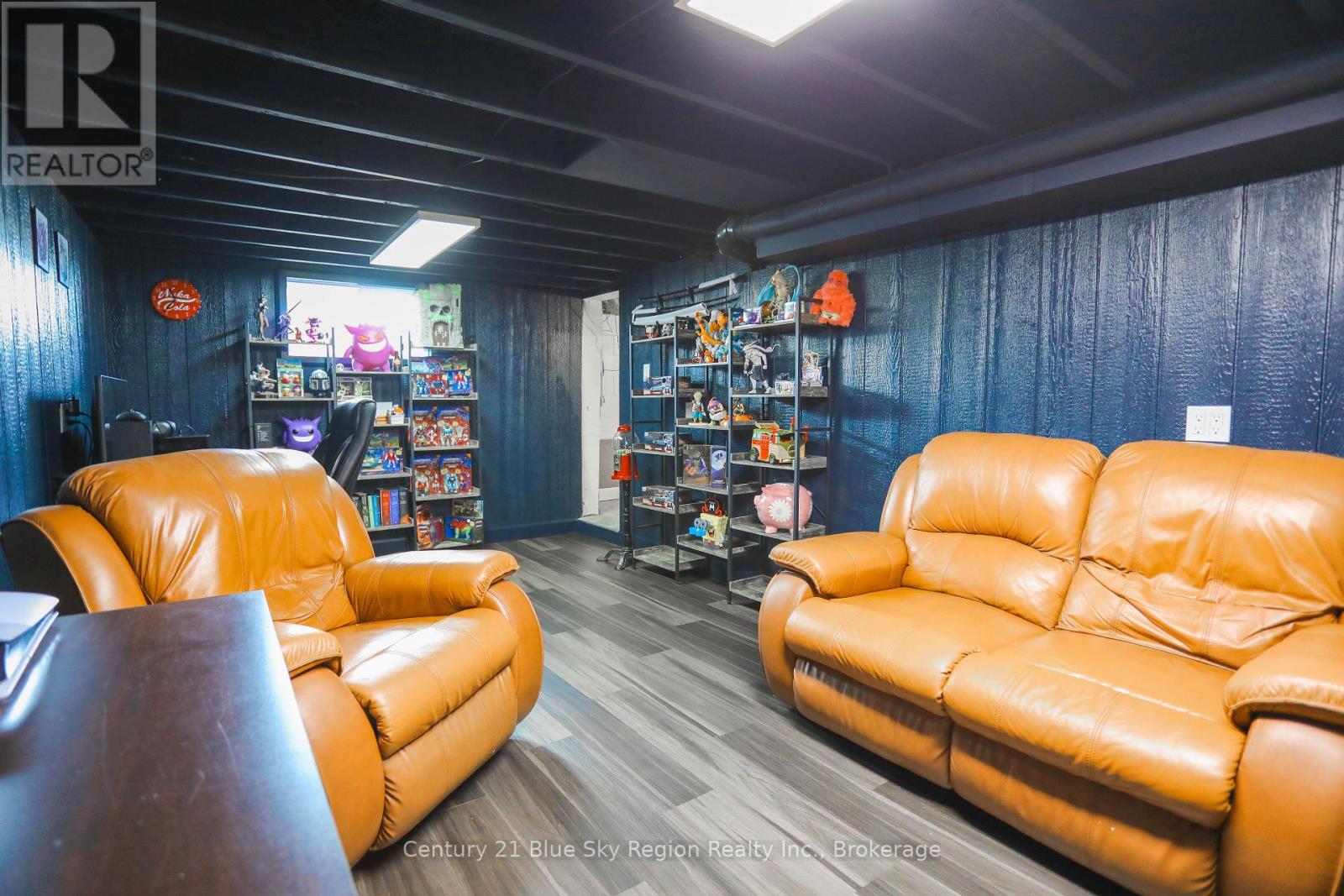 732 AIRPORT ROAD - Image 38
