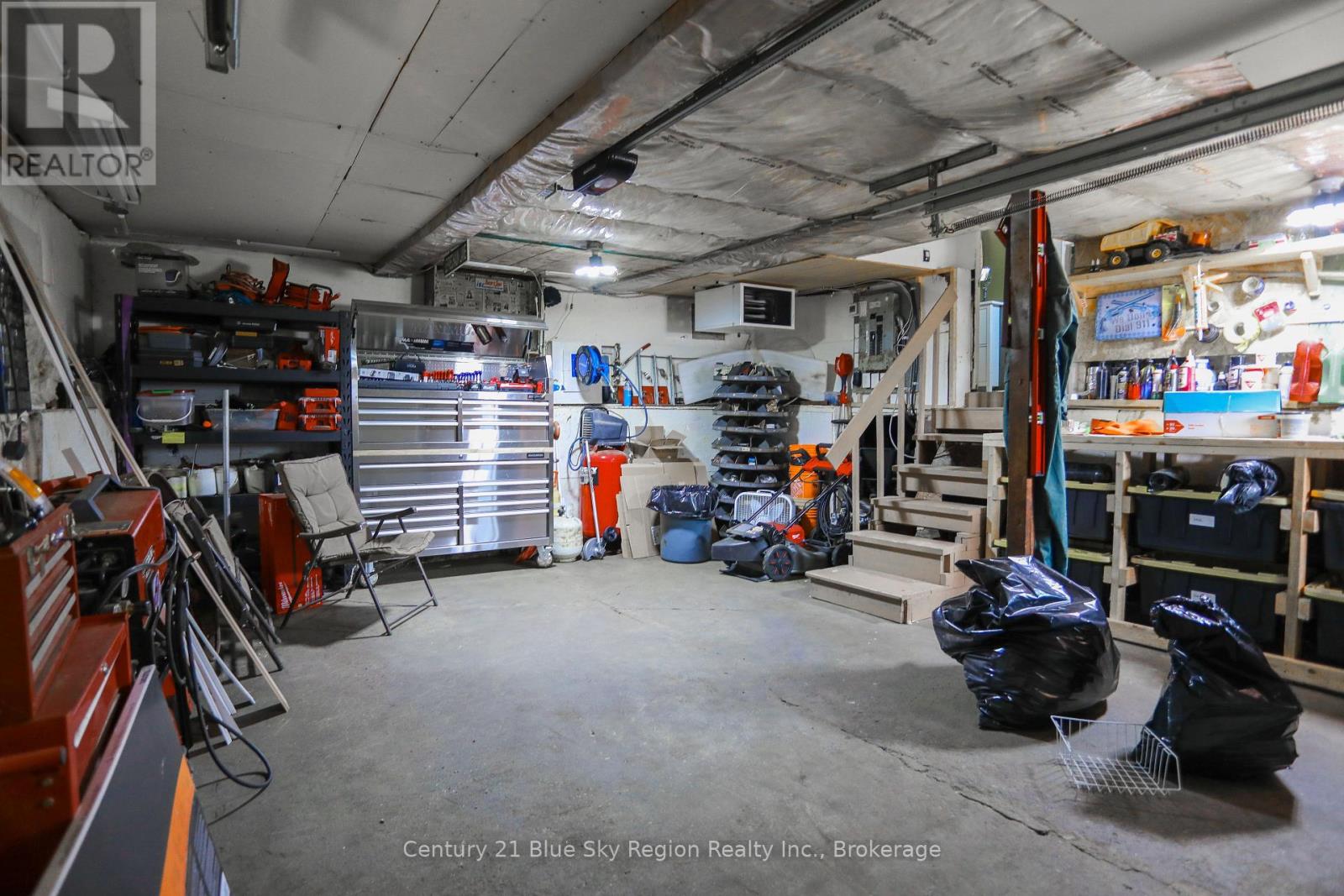 732 AIRPORT ROAD - Image 41