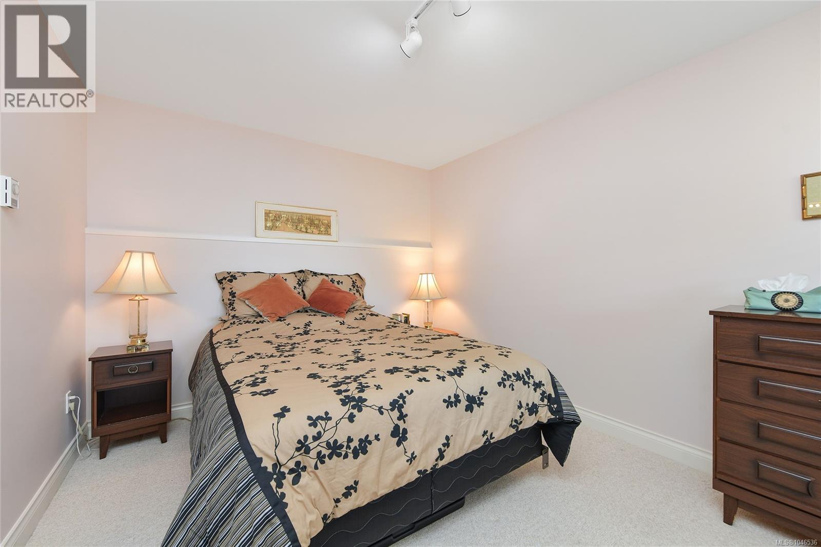 #13 6038 Sterling Dr - 36