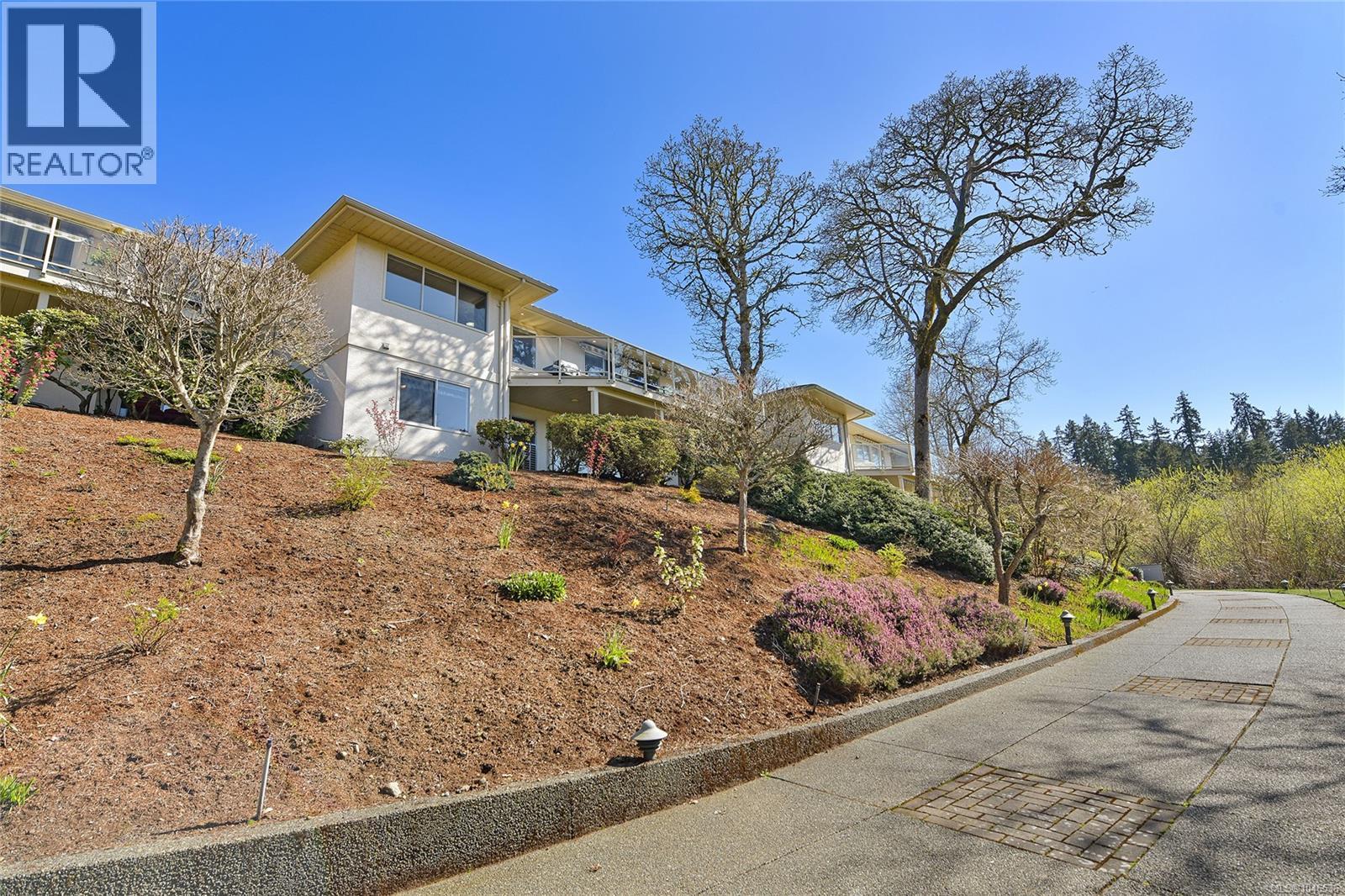 #13 6038 Sterling Dr - 61