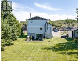 933 E Highway 17, Wahnapitae, ON P0M1H0 Photo 21