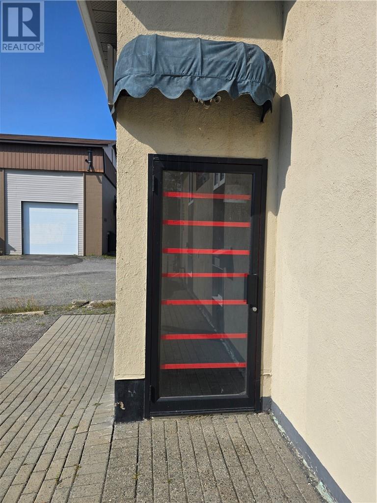 252 Ester Street Unit# 2, Sudbury — photo 2