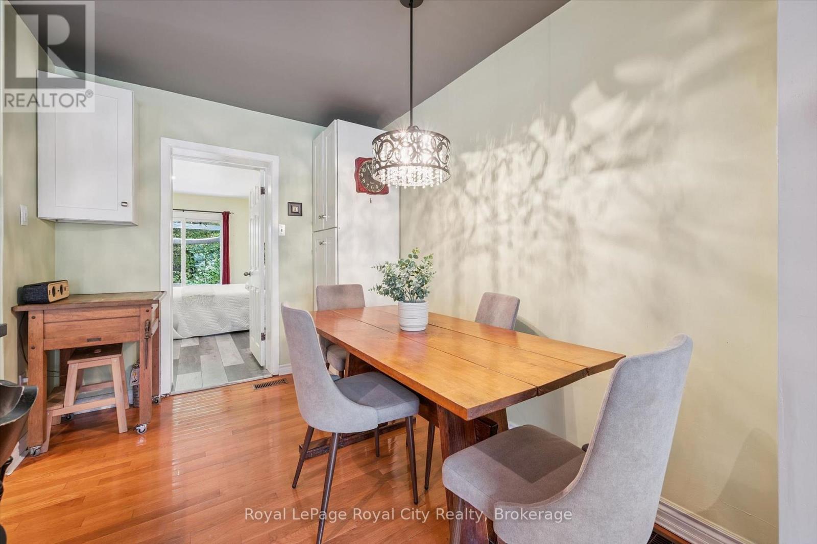 18 JUNE AVENUE - Image 12