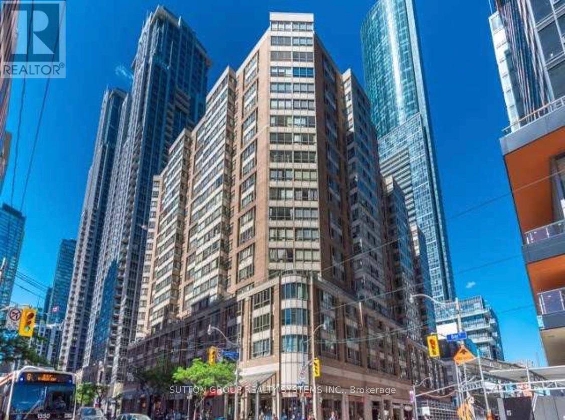 Photo of 717 Bay Street