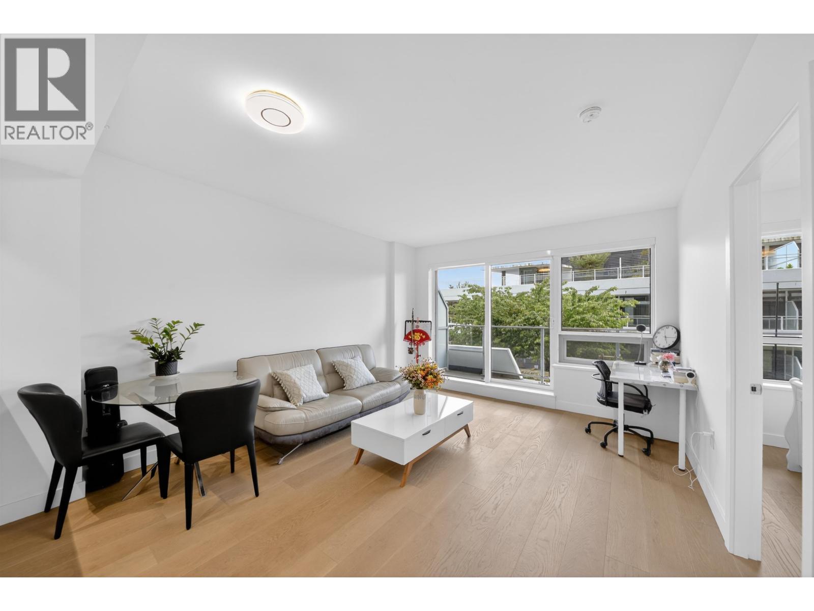 611 5788 GILBERT ROAD, Richmond — photo 2