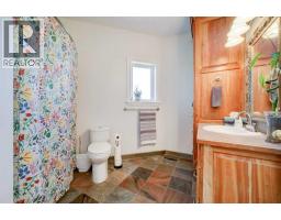 4pc Bathroom - 7106 Range Rd 292, Rural Pincher Creek No  9, M D  Of, AB T0K1W0 Photo 16