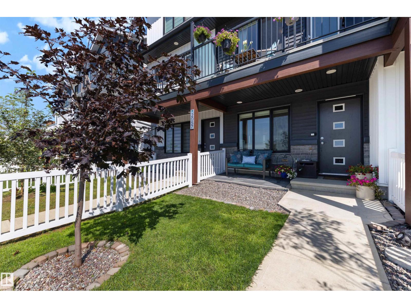 2055 192 ST NW - 2