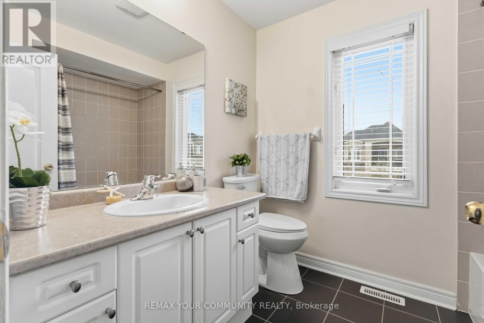 28 CATER AVENUE - 42
